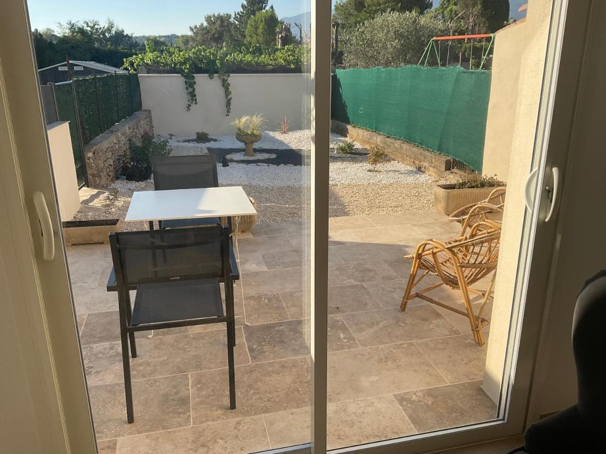Gite Au Pied Du Ventoux Villes-sur-Auzon Exterior foto